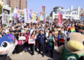 臺南市長黃偉哲出席臺南彩虹遊行 公私部門升掛彩虹旗、河樂廣場湧萬人見證多元平權新篇章 臺南市長黃偉哲出席臺南彩虹遊行 公私部門升掛彩虹旗、河樂廣場湧萬人見證多元平權新篇章