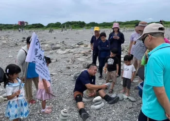 指尖上的平衡奇蹟 疊石季藝術工作坊即日起開放報名