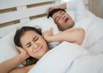 打呼變胖還恐猝死？醫示警：冬天「睡眠缺氧」引爆心血管殺機