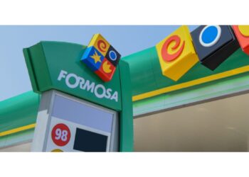 4日台股殺盤指數重挫1494點 台塑化再爆大量以連3漲作收