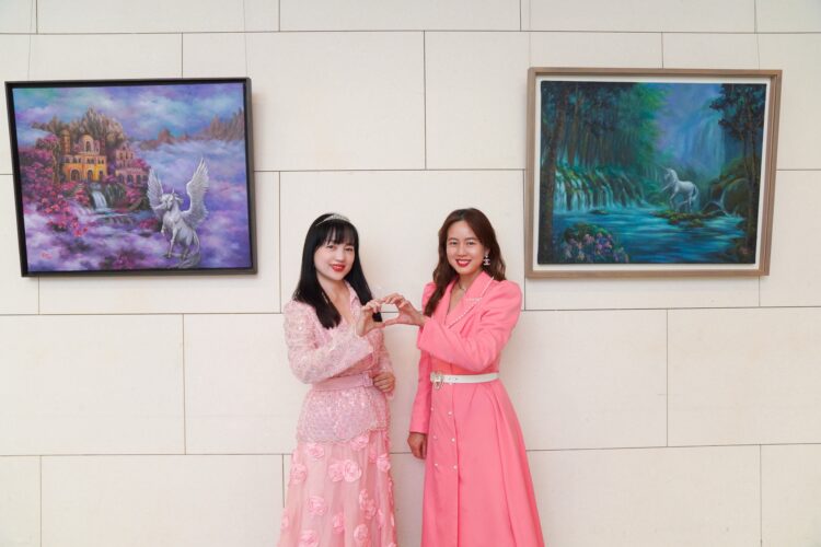 中醫大新竹附醫馬年特展 才女張宜如畫作紀念父親 中醫大新竹附醫馬年特展 才女張宜如畫作紀念父親