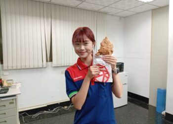 這款雞排也太大了！話題新品「大大大雞排」美味多汁 重新定義國民美食新標準