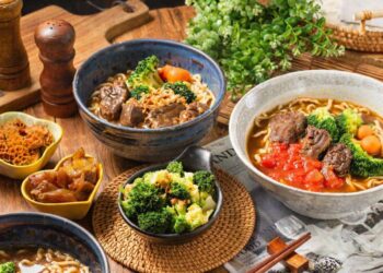 台南北區牛肉麵推薦 四公分厚切肉塊 純牛肉熬煮羅宋風味湯頭