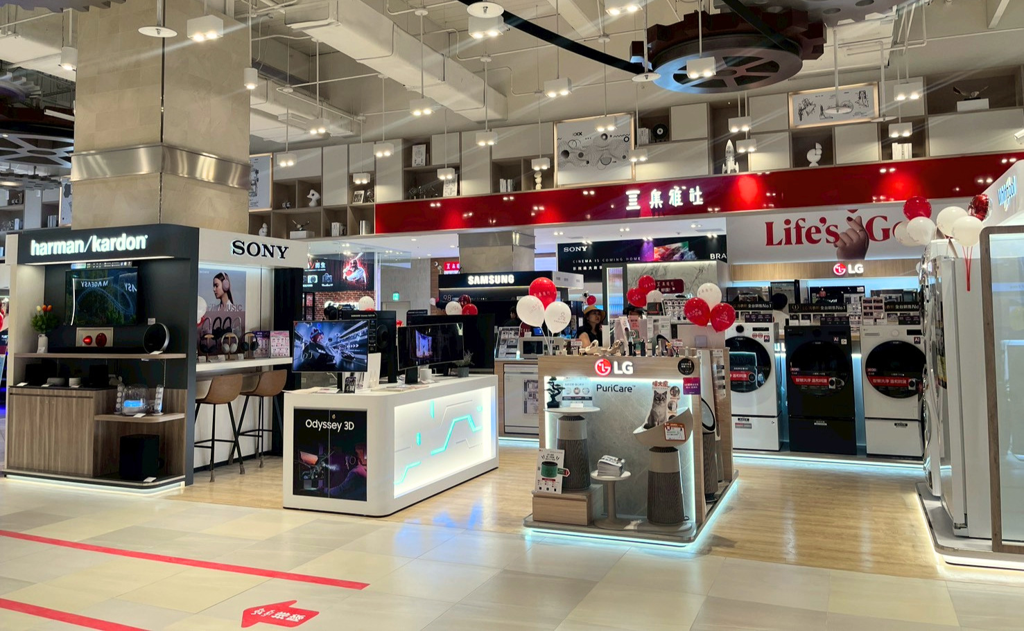 集雅社即日起至5月10日歡慶母親節,祭出多項優惠活動!