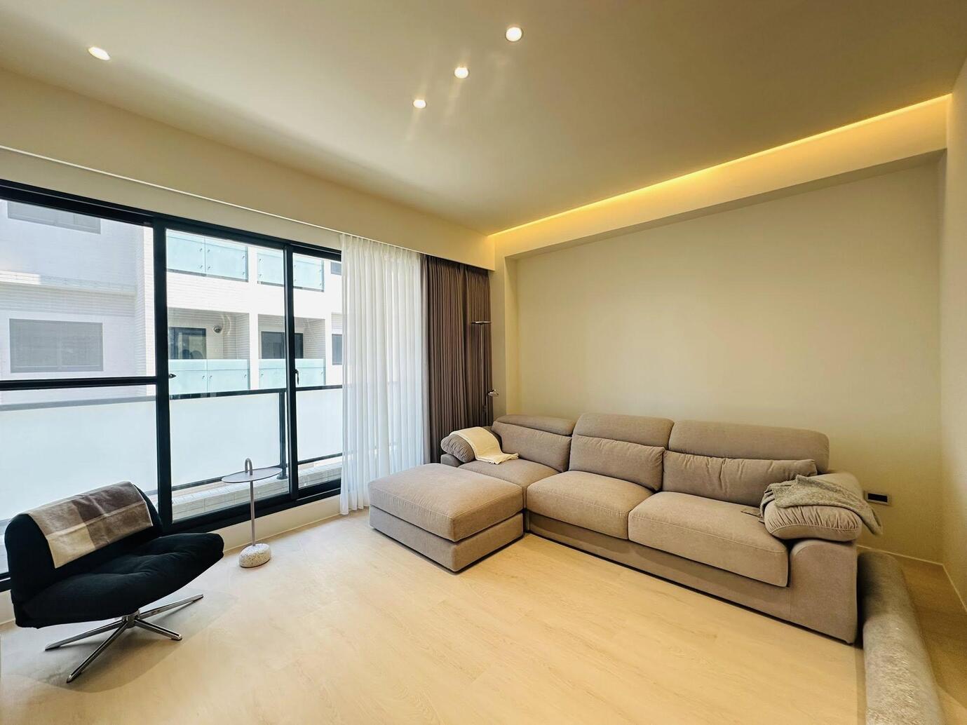 職人專注於木作工藝，將一毫米的精準度注入每一場宜蘭室內裝潢工程，展現憑藉多年現場經驗累積手作細節的手感美學（圖/Medick Marketing Ltd.提供）