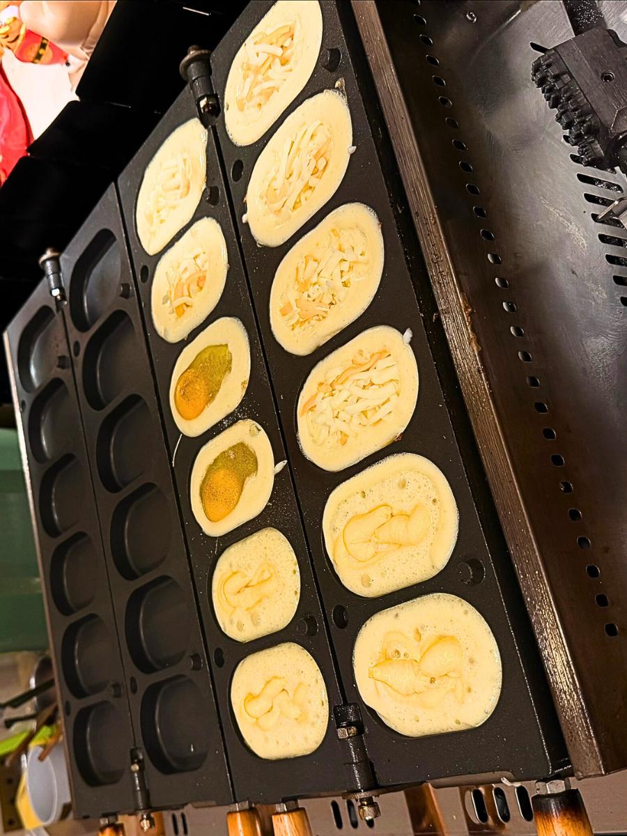 中壢雞蛋糕品牌 現做蓬鬆蛋糕體與手工餡 深受學生族群喜愛