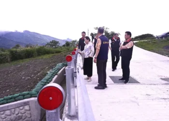 富里鄉六十石山產業道路1.5億工程全數完工 縣長徐榛蔚親自關心施工品質