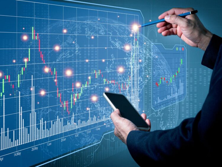 三箭齊發觸底反攻 群創(3481)淨值撐底 24元至35元區間操作