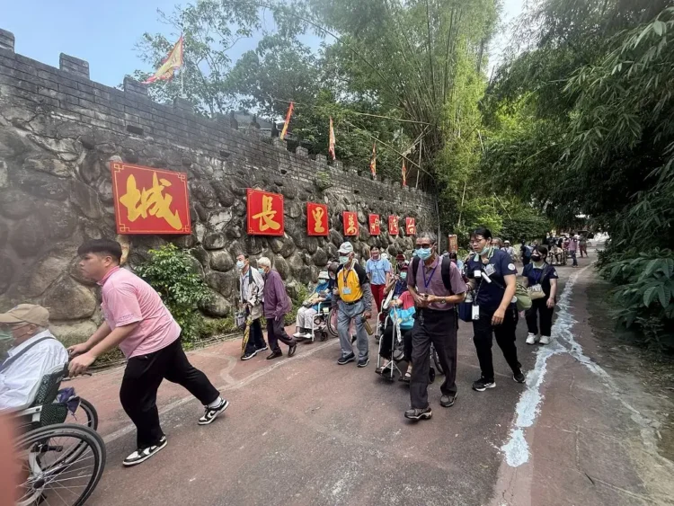 古裝拍照超夯！白河萬里長城遊客暴增 防曬成關鍵