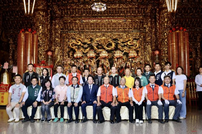 賴清德總統赴臺南西來庵、武龍宮、武德宮贈匾揭牌 黃偉哲市長陪同祈福盼國泰民安