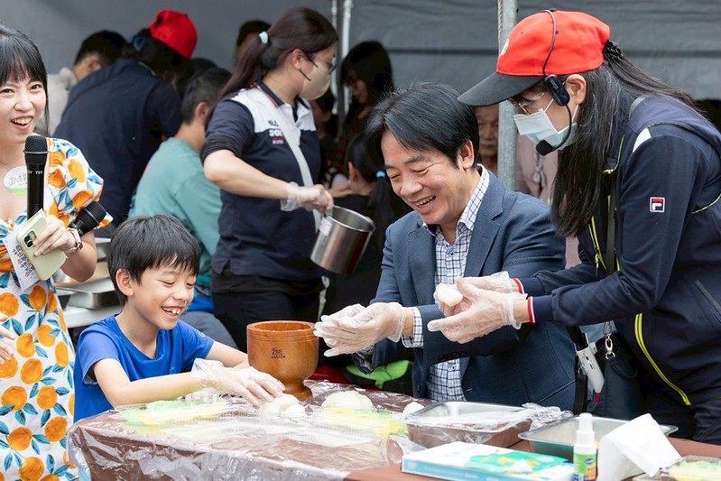 賴清德總統出席凱道農玩節活動 肯定農業部推動食農教育 鼓勵國人支持在地農產