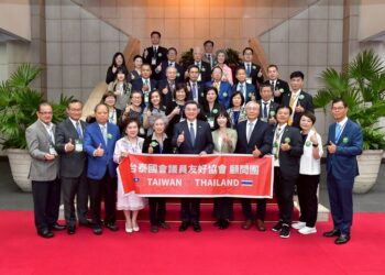 行政院長卓榮泰接見泰國台泰國會議員友好協會顧問團 積極推動十三項國家戰略產業以深化臺泰民主供應鏈合作關係