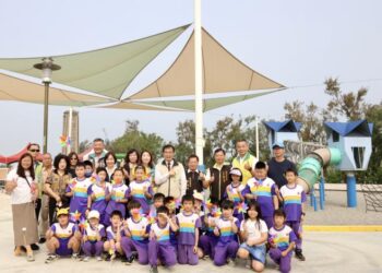 臺南市長黃偉哲帶領小朋友開箱鄭成功紀念公園新遊具 打造安南區寓教於樂新亮點